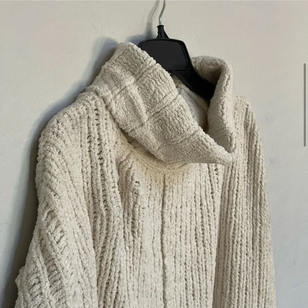 Free people chenille sweater Be Yours Cowl Neck Vanilla Bean color small - Picture 6 of 6